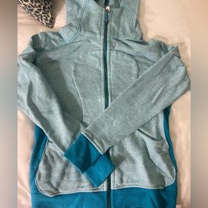Lululemon jacket size 6